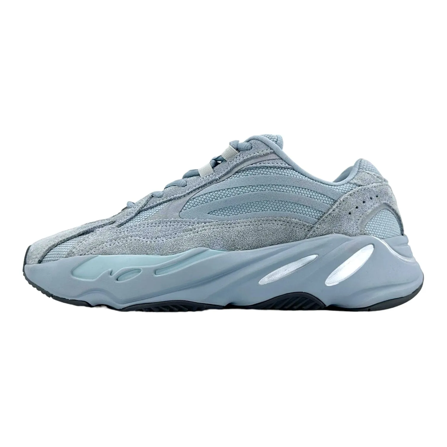 adidas Yeezy Boost 700 V2 Hospital Blue Pre-Owned