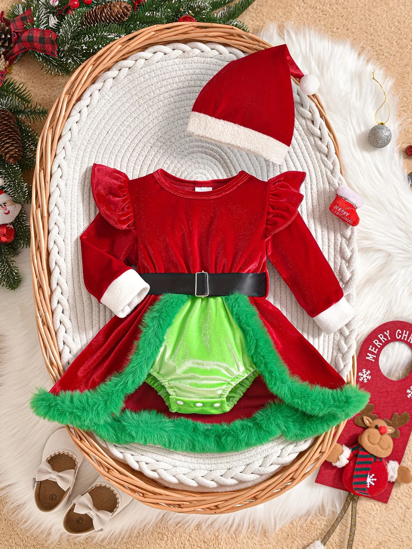 Adorable Christmas Outfit for Baby Girls - Cozy Velvet Romper with Matching Hat & Black Belt Set, Machine Washable, Perfect for Outdoor, for Christmas, Autumn, Spring