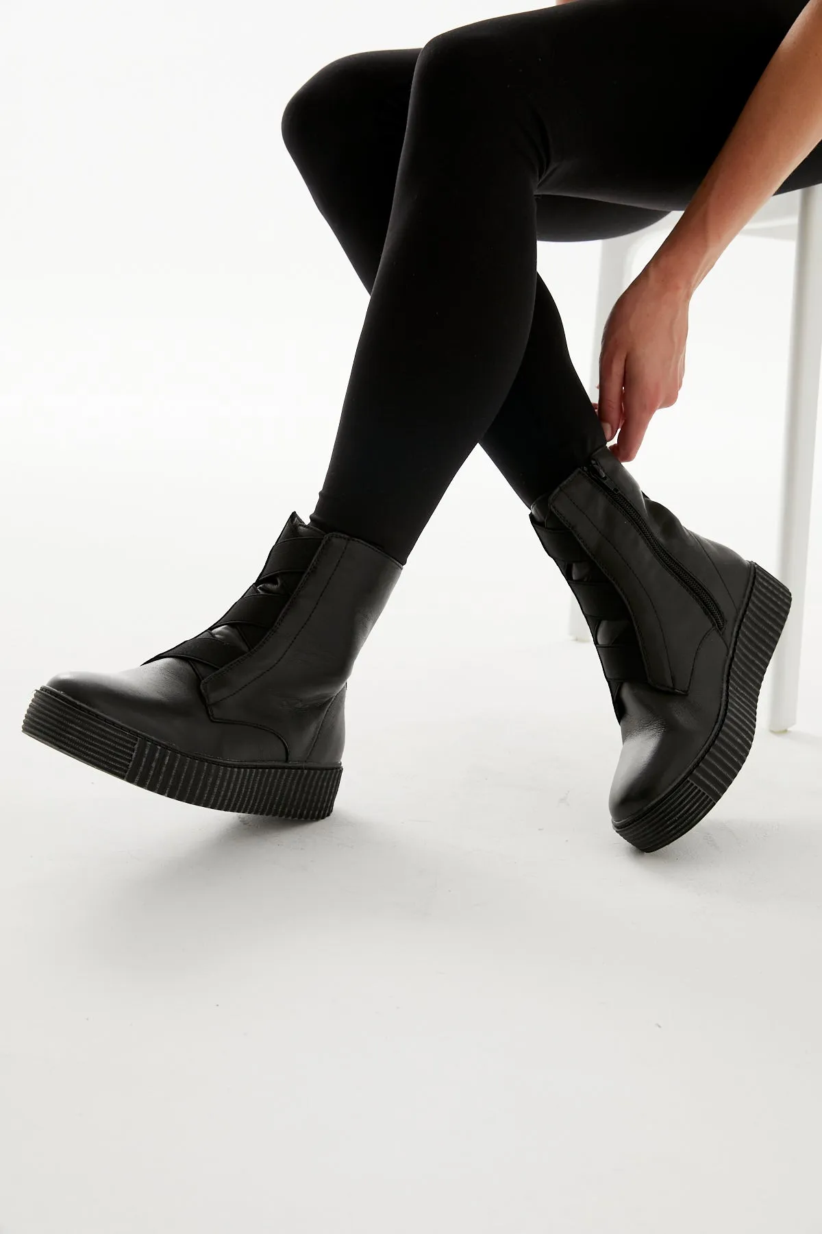 Alfie & Evie - Date Boot - Black