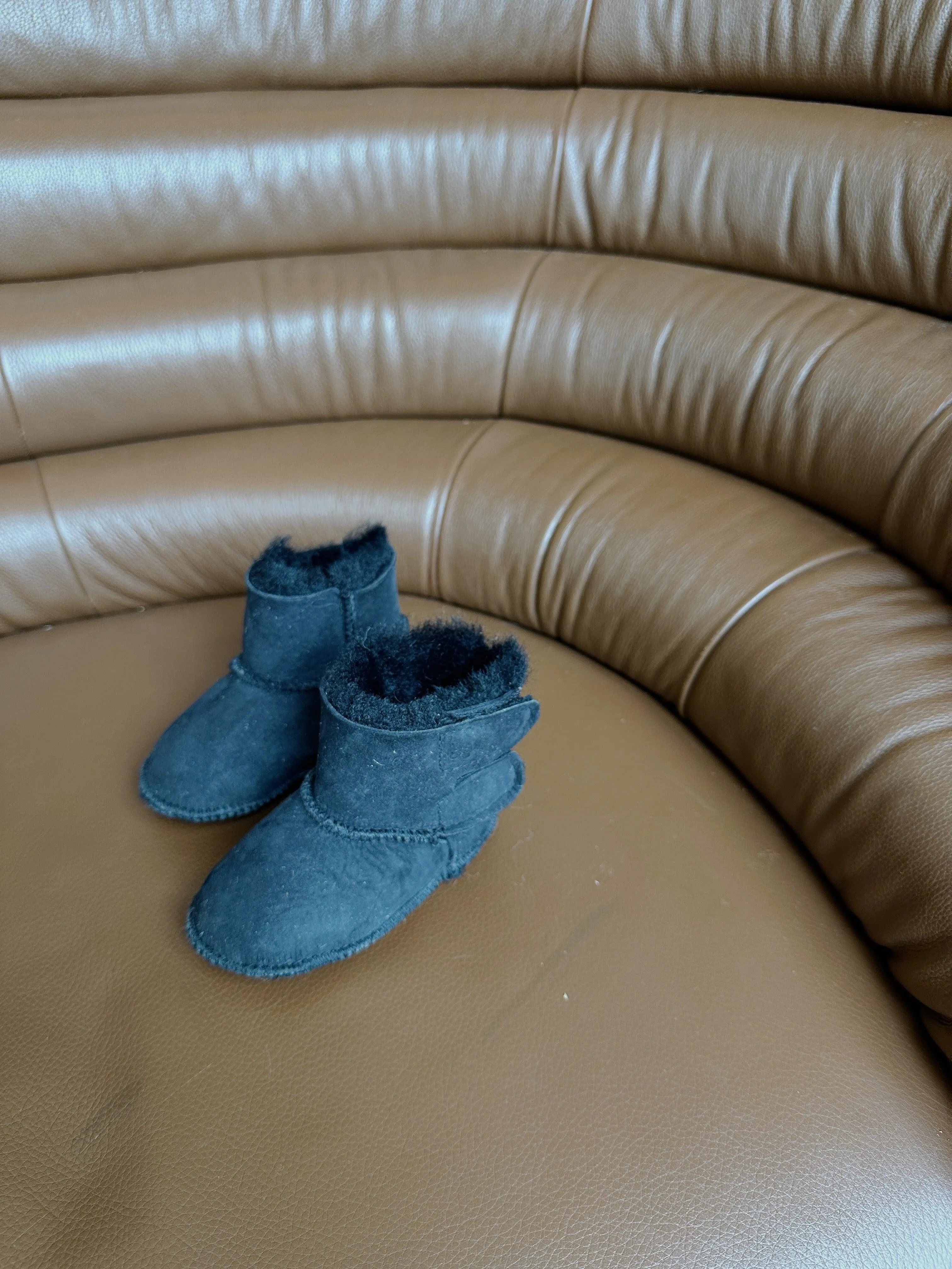 Black Baby Natural Sheepskin Boots