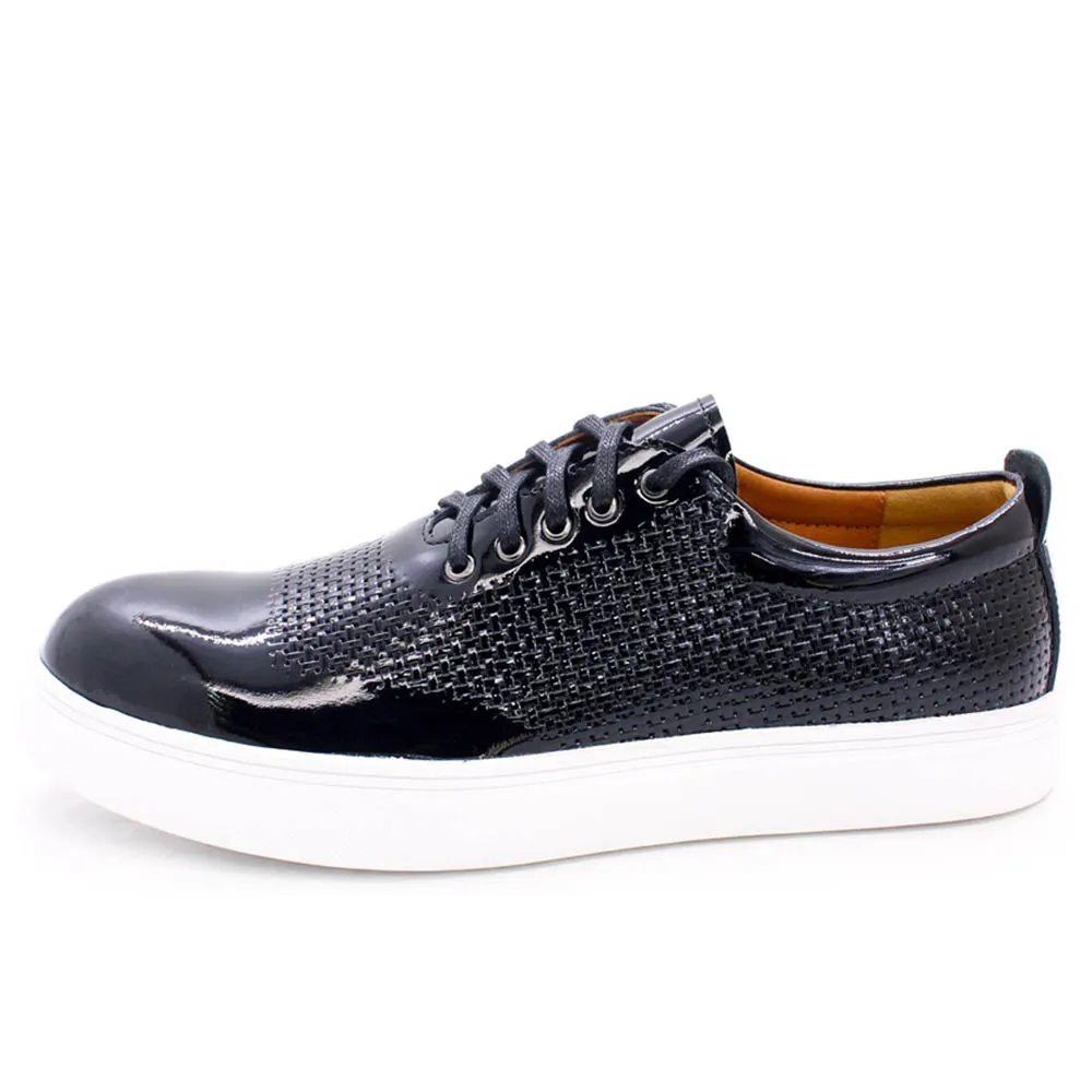 Black Venom Leather Lace-Up Sneaker