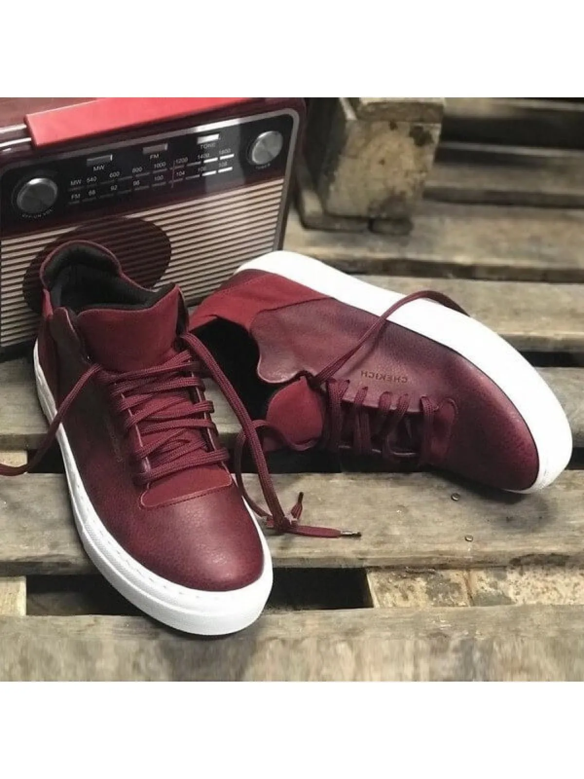 Bordeaux Sneaker CH004