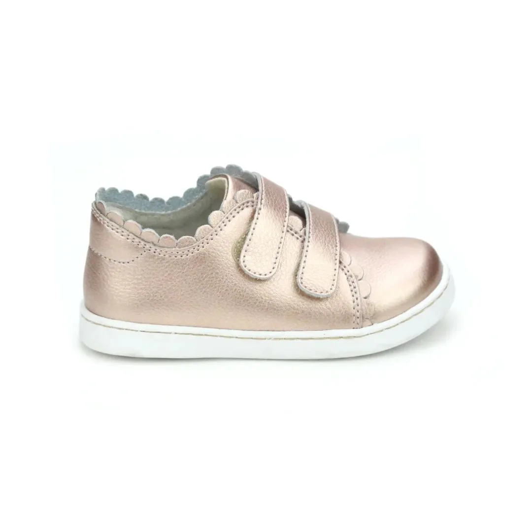 Caroline Scalloped Sneaker (Toddler/Little Kid)