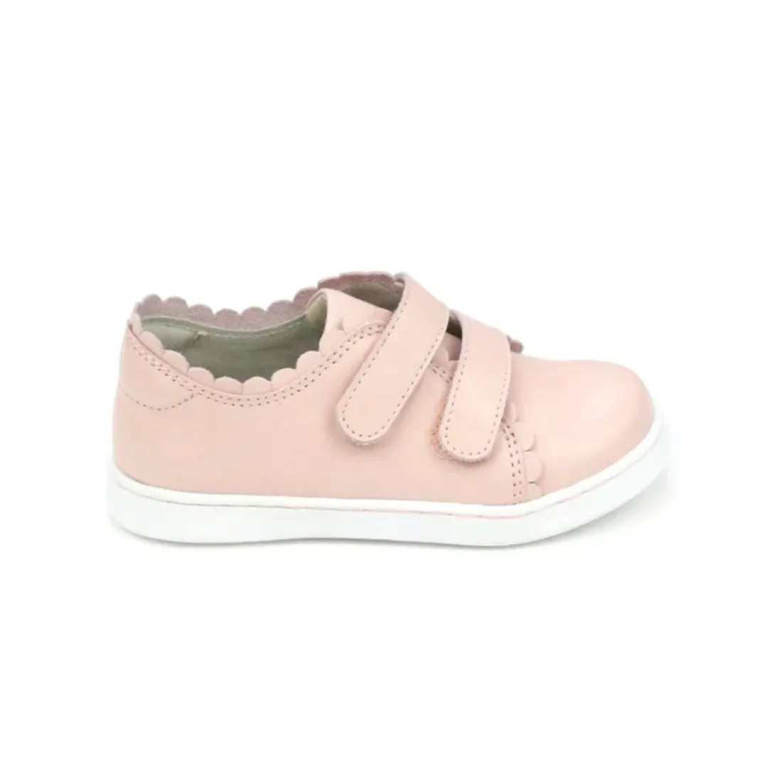 Caroline Scalloped Sneaker (Toddler/Little Kid)