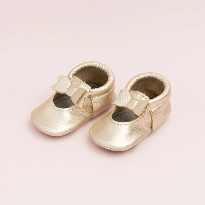 Freshly Picked Platinum Bow Flat Mini Sole