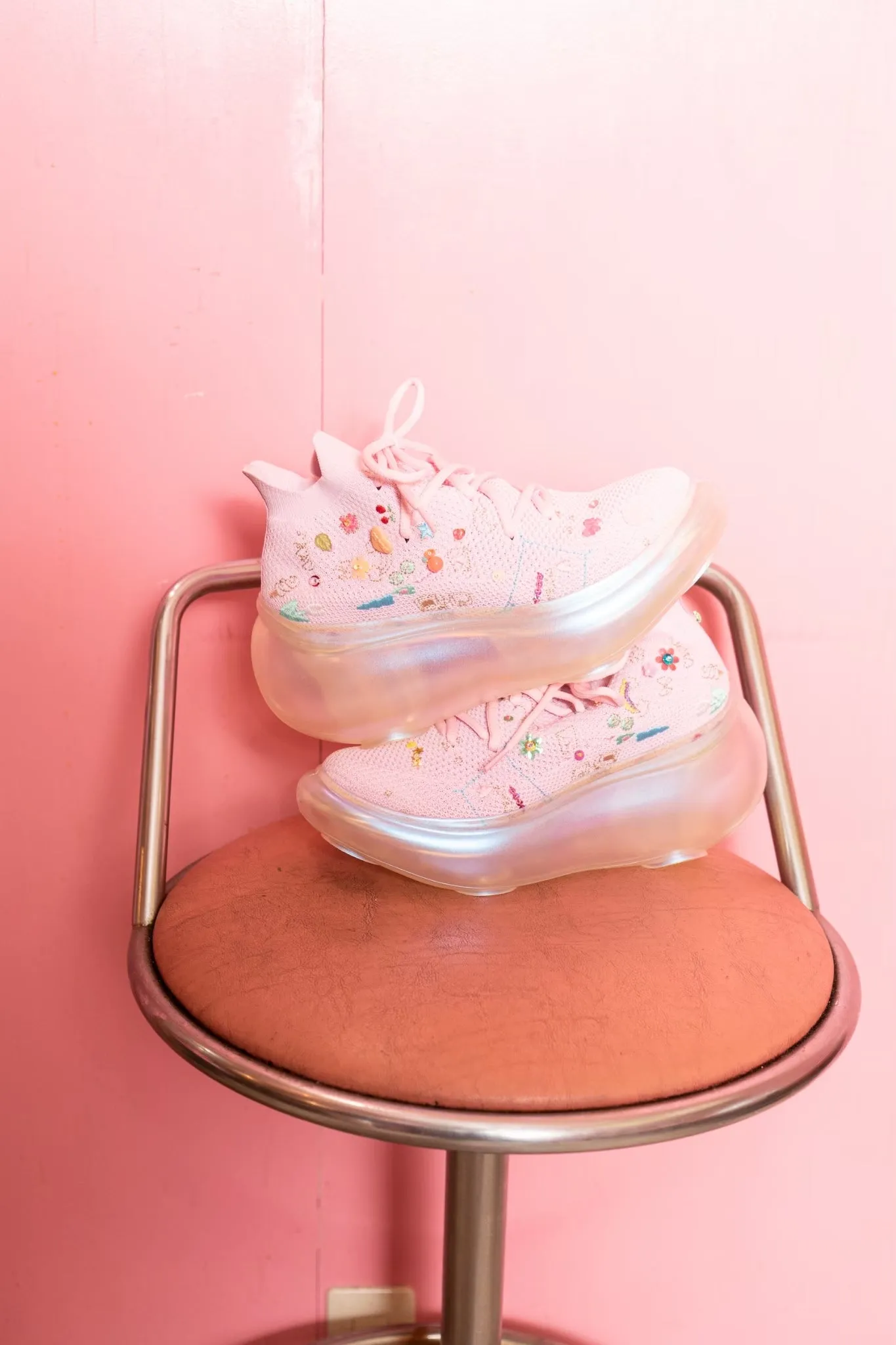 Hana Embroidery Shoes / Aurora Pink