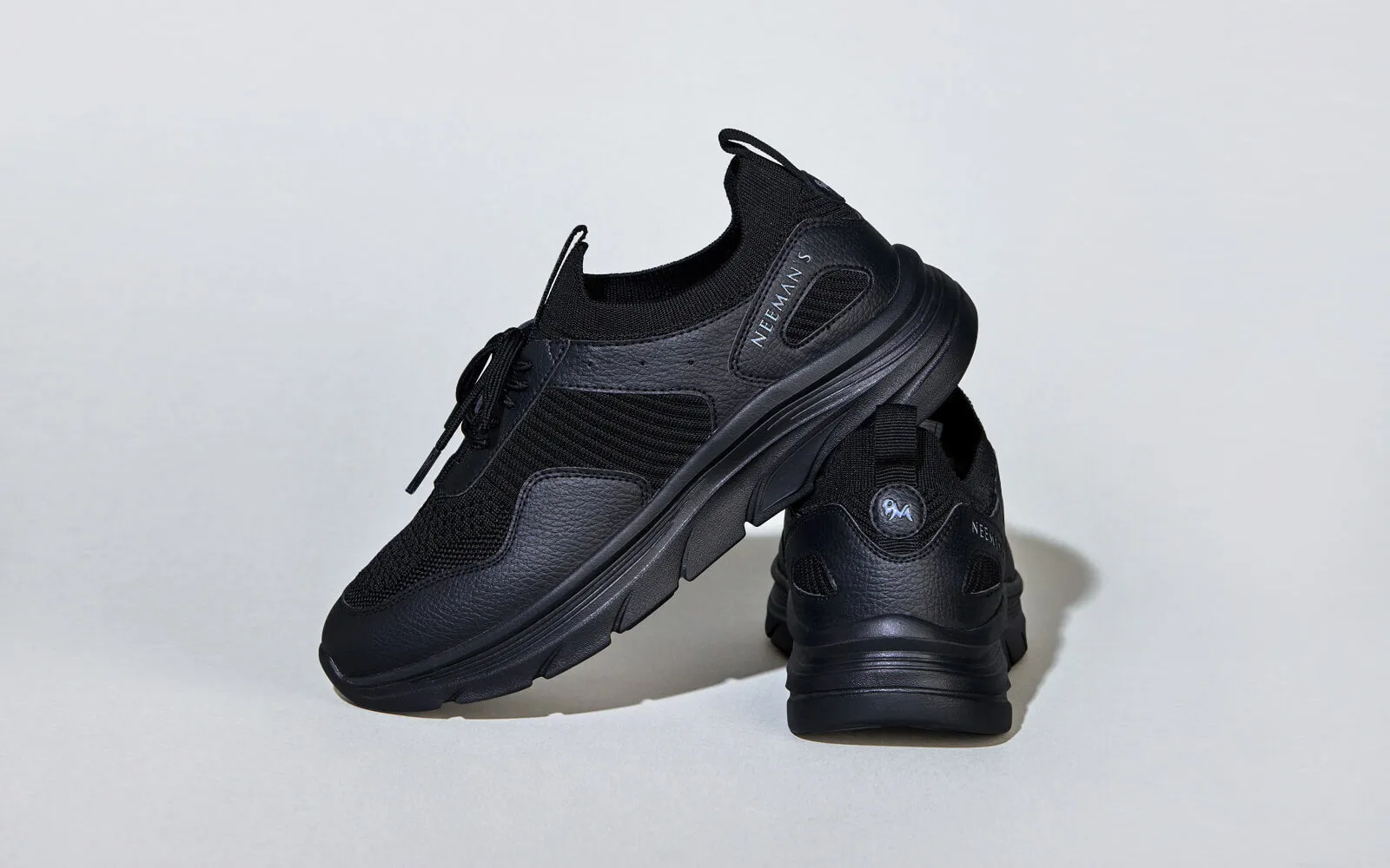 High Wave Sneakers : Black