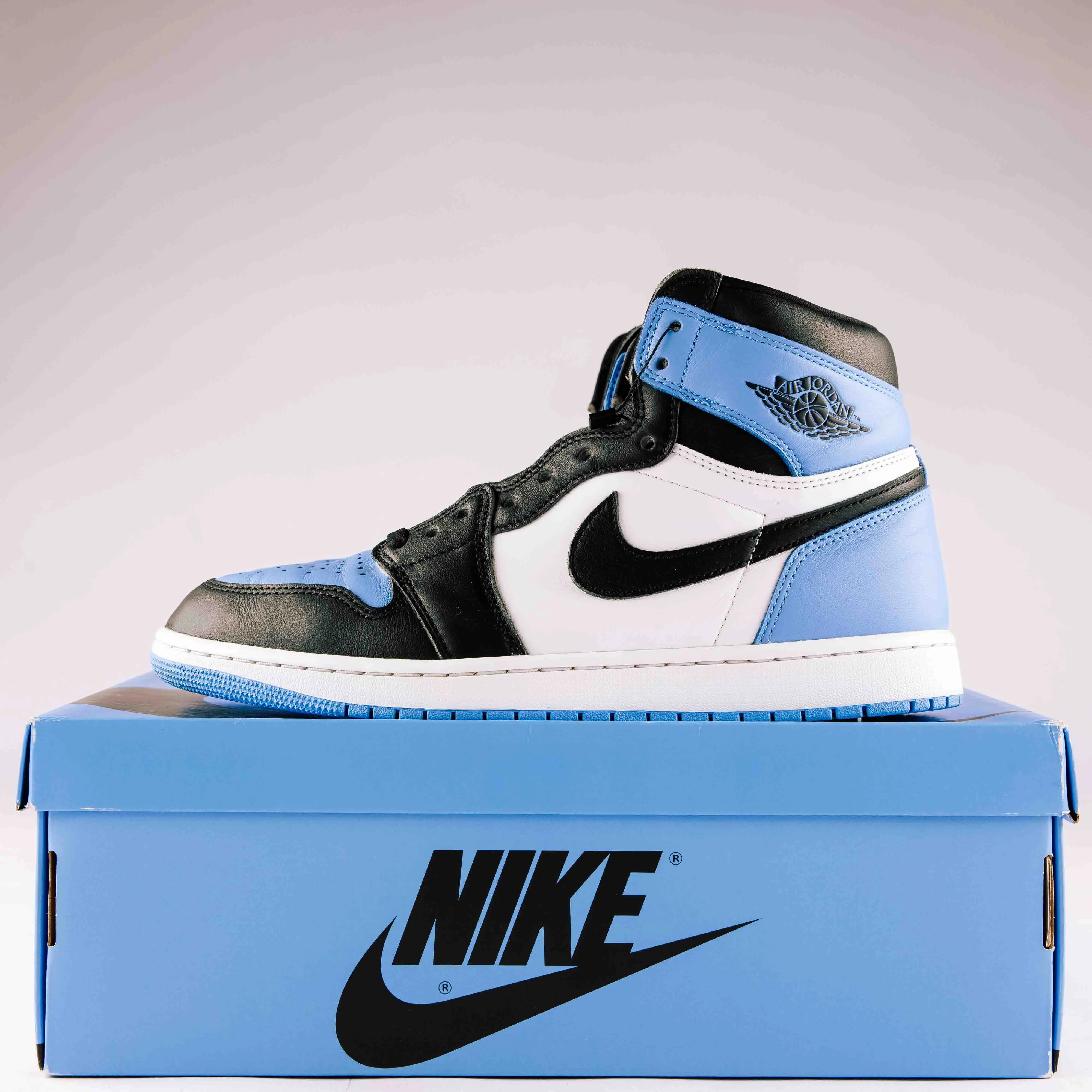 Jordan 1 Retro High OG UNC Toe - Used - 0604