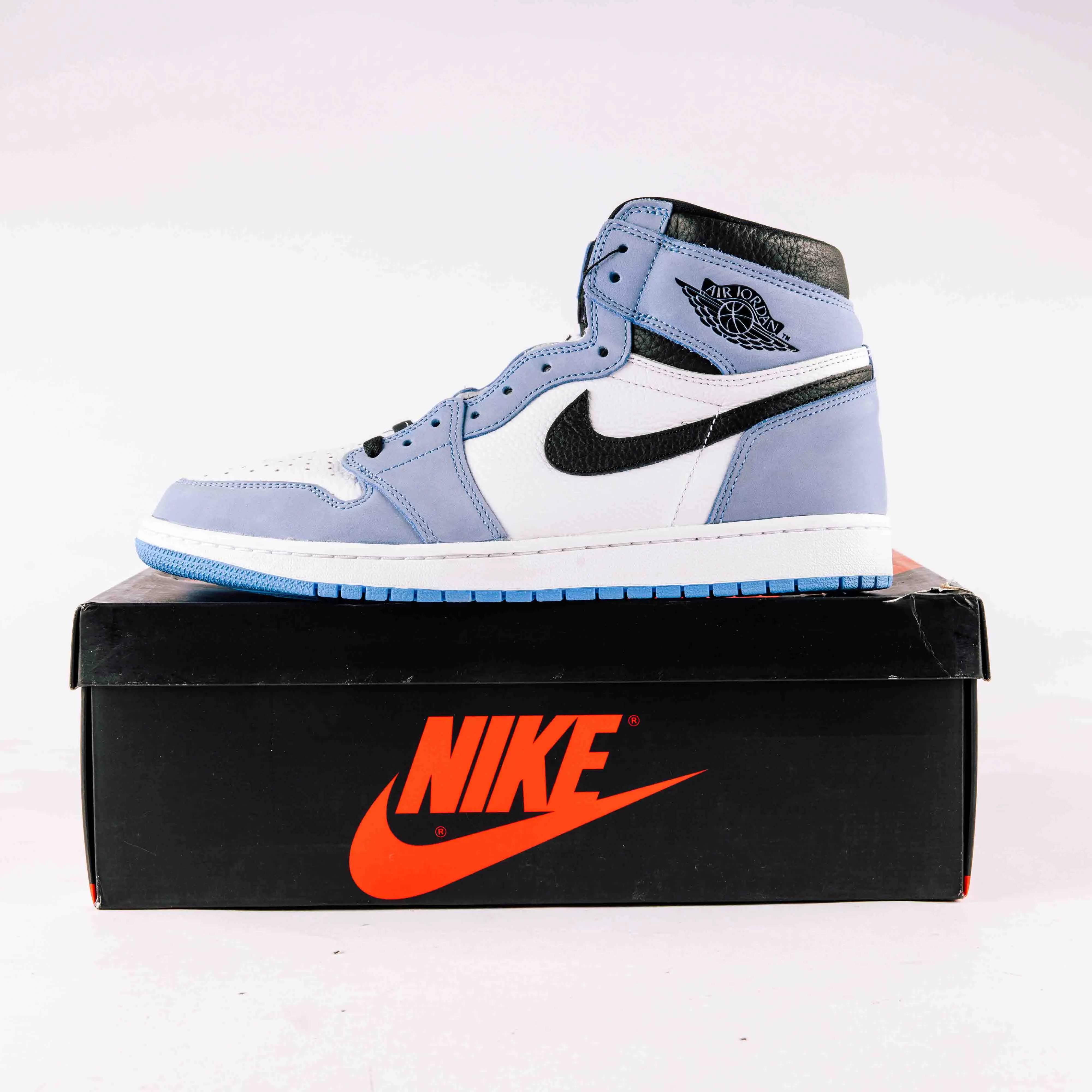 Jordan 1 Retro High OG University Blue - Used - 0500