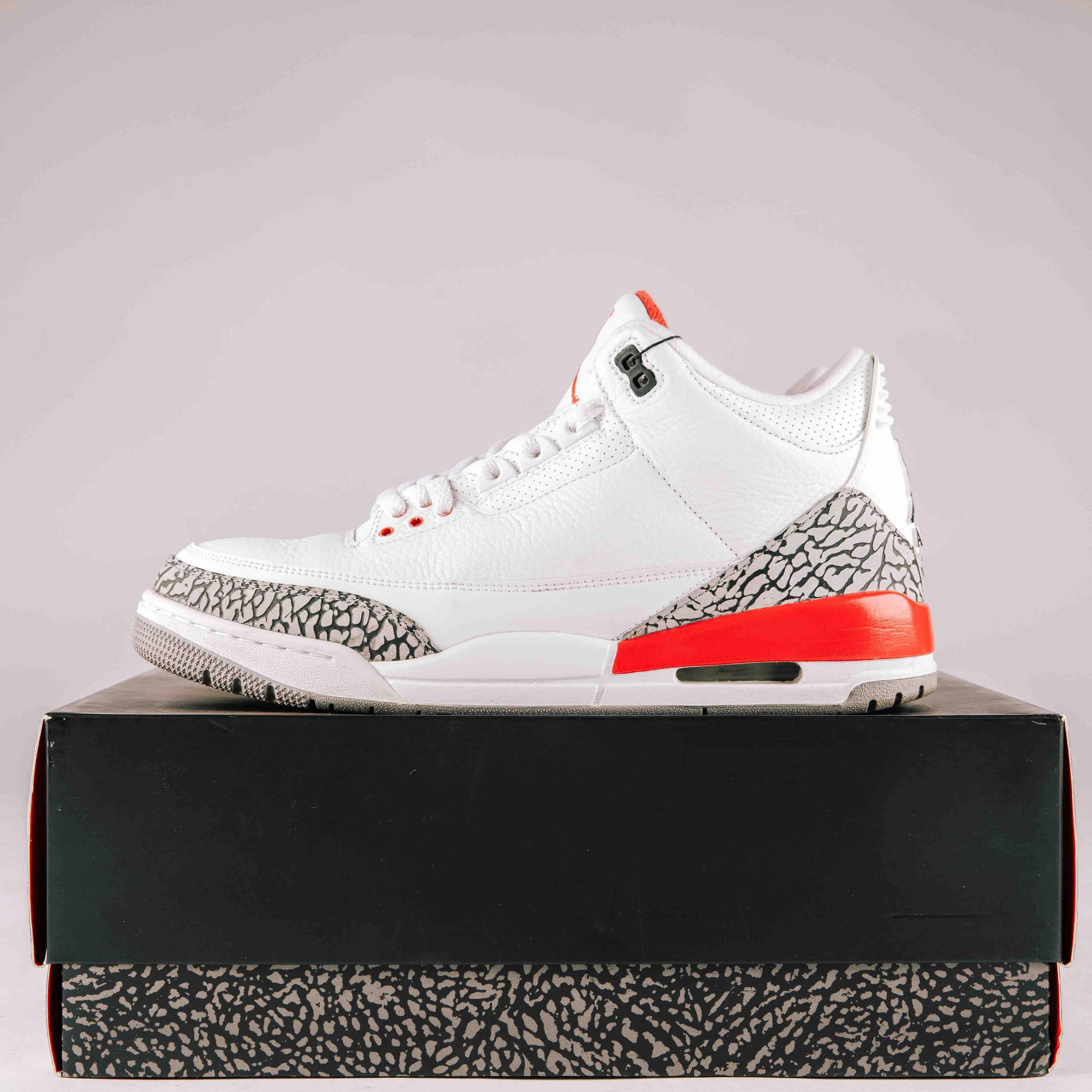 Jordan 3 Retro Hall of Fame - Used - 0068