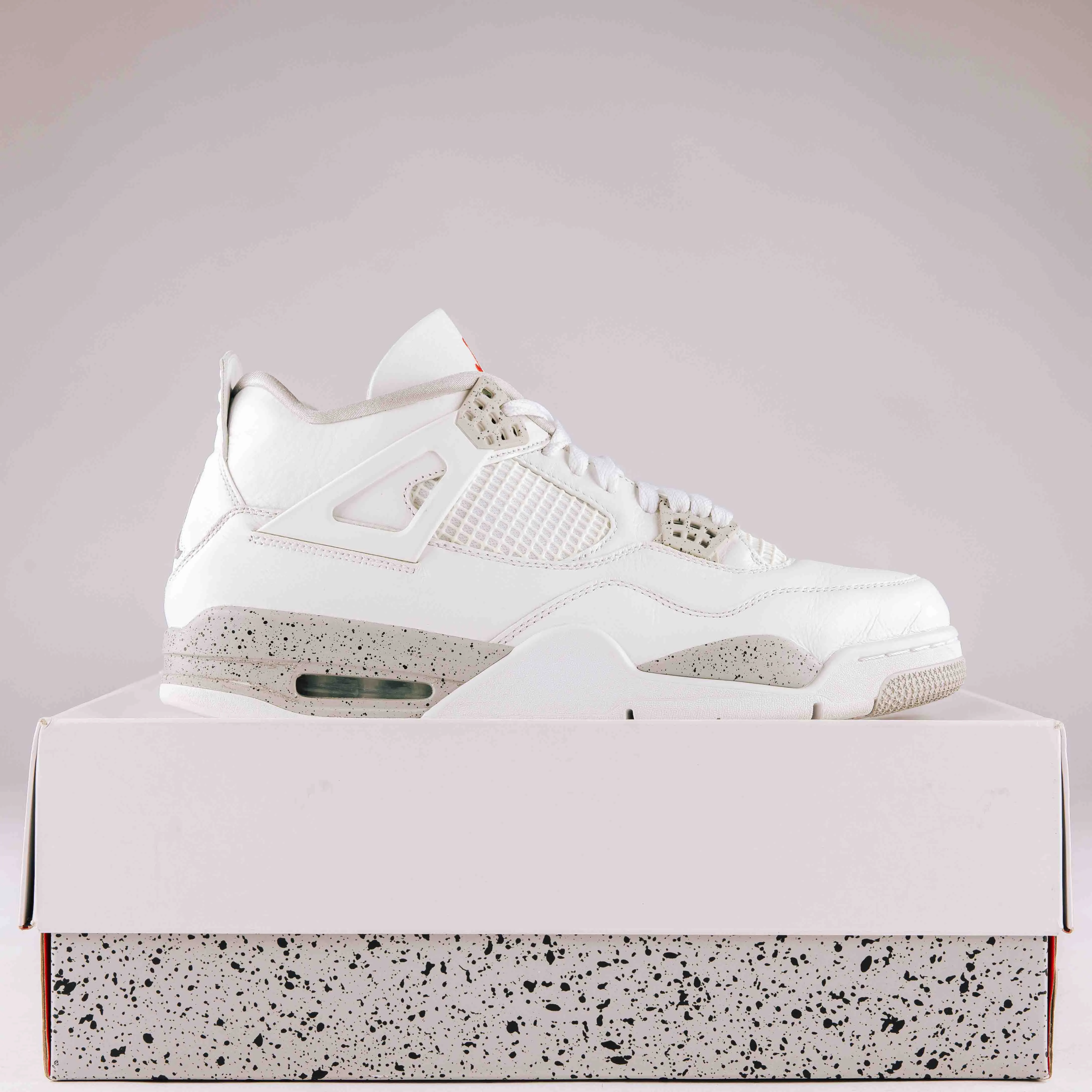 Jordan 4 Retro White Oreo (2021) - Used - 0061