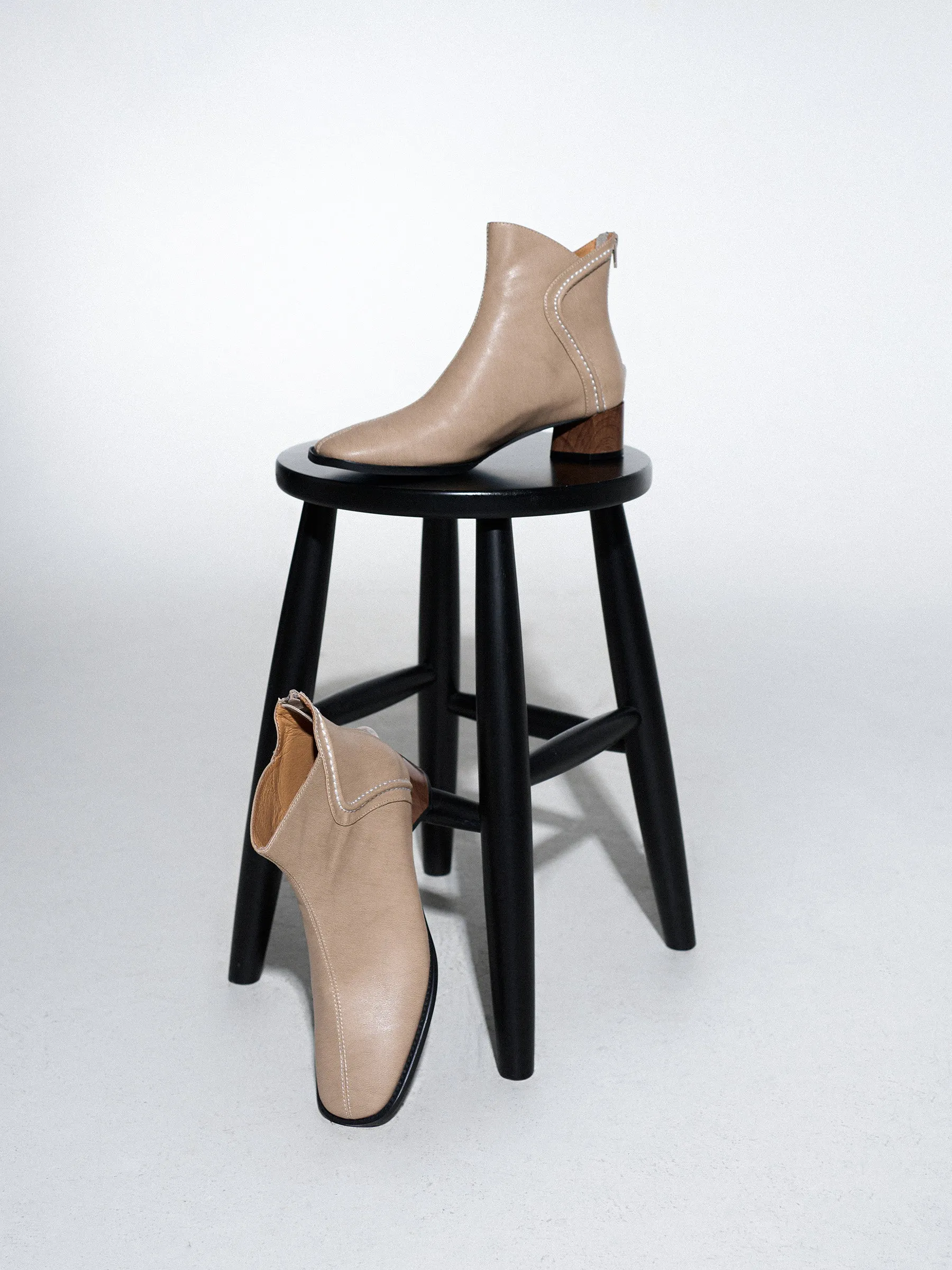 Élodie ♥ Square Toe Stitching Heeled Ankle Boots