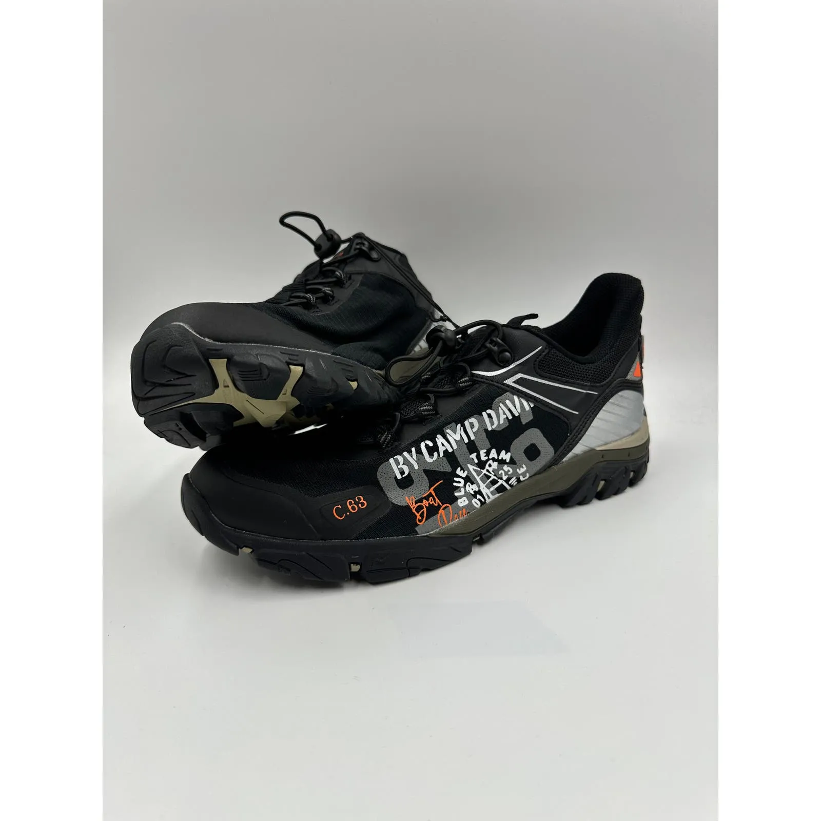 Men's Size 10, Rugged Black & Silver Sneaker w/ Graffiti on the Side