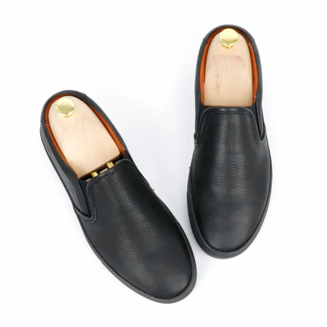 "The Common" Slip-On Sneaker Chamois Black